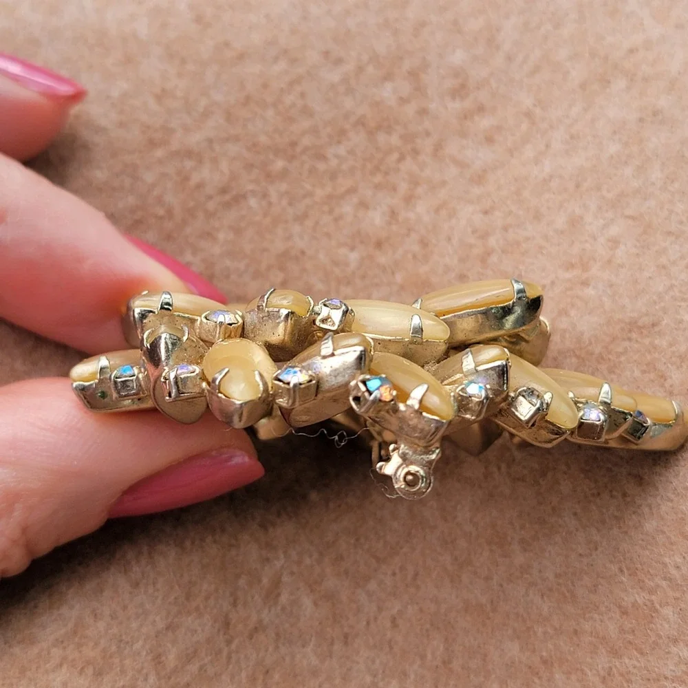 VTG Gold Tone Champagne Navette Thermoset &‎ AB Rhinestone Multilayer Brooch Pin